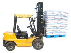 托盤(pán)與機械叉車(chē)的配合使用場(chǎng)景